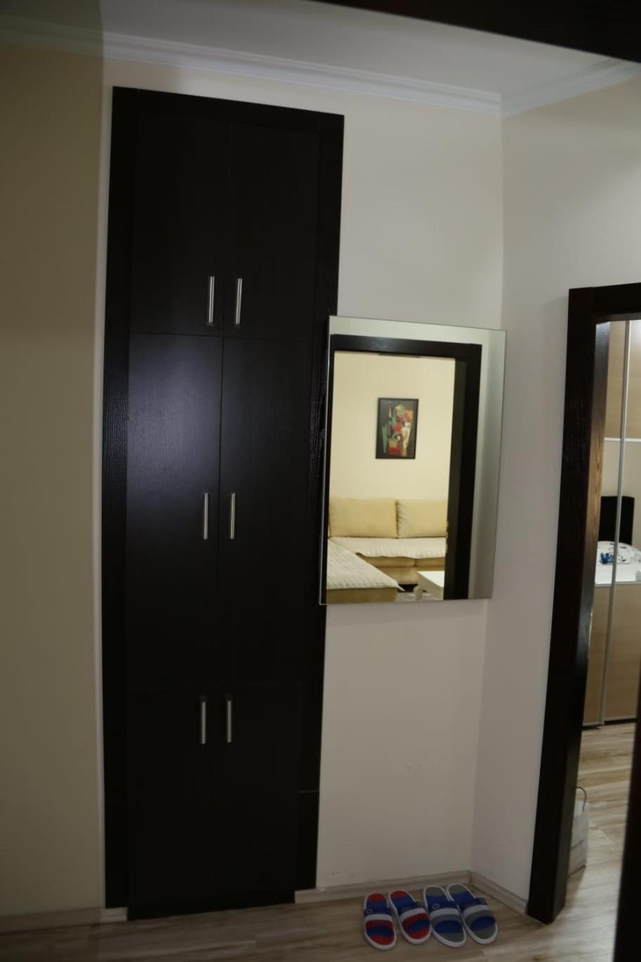 Ergi'S Host Apartment Tirana Exteriör bild